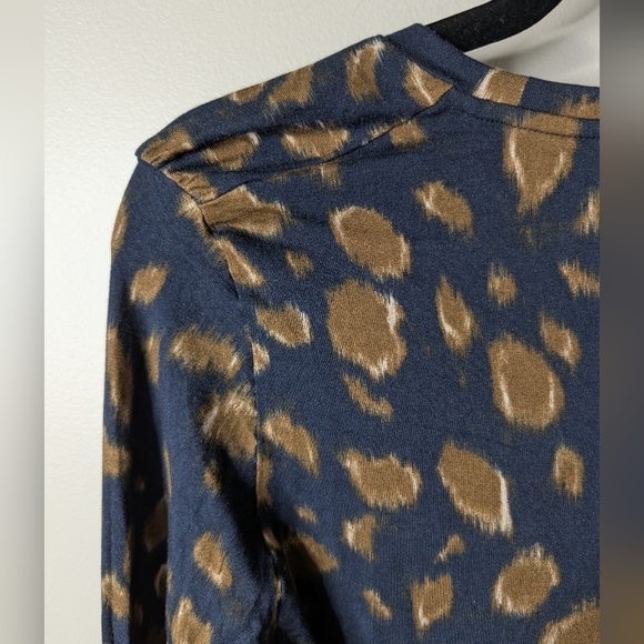 COS gathered shoulder long Sleeve top sz L - Picture 7 of 11